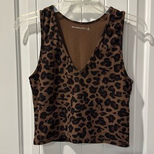Abercrombie & Fitch cropped cheetah print tank top